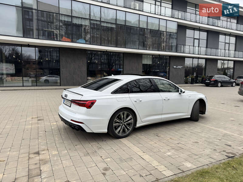 Седан Audi A6 2018 в Ужгороде