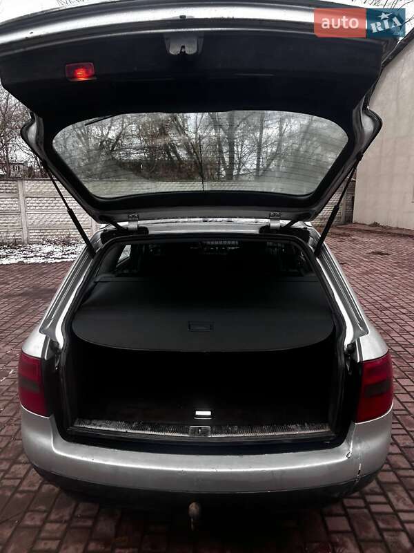 Универсал Audi A6 2000 в Костополе