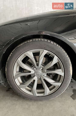 Седан Audi A6 2012 в 