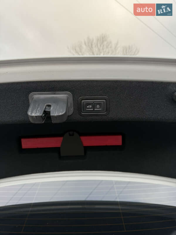 Седан Audi A6 2015 в Днепре
