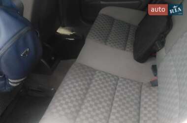 Седан Audi A6 2004 в 