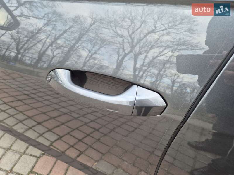 Седан Audi A6 2020 в Киеве