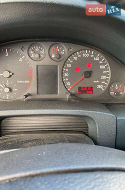 Универсал Audi A6 1998 в 