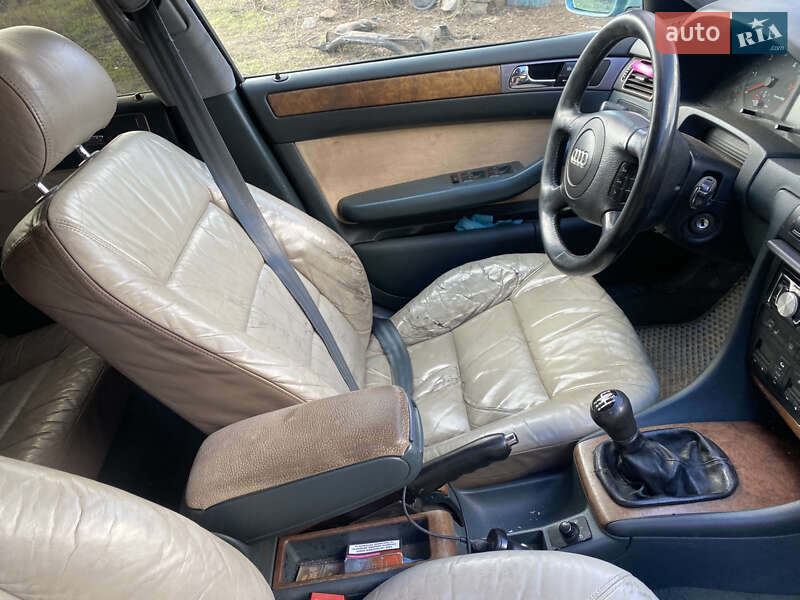 Универсал Audi A6 1998 в Запорожье