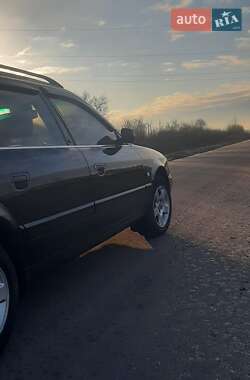 Универсал Audi A6 1995 в 