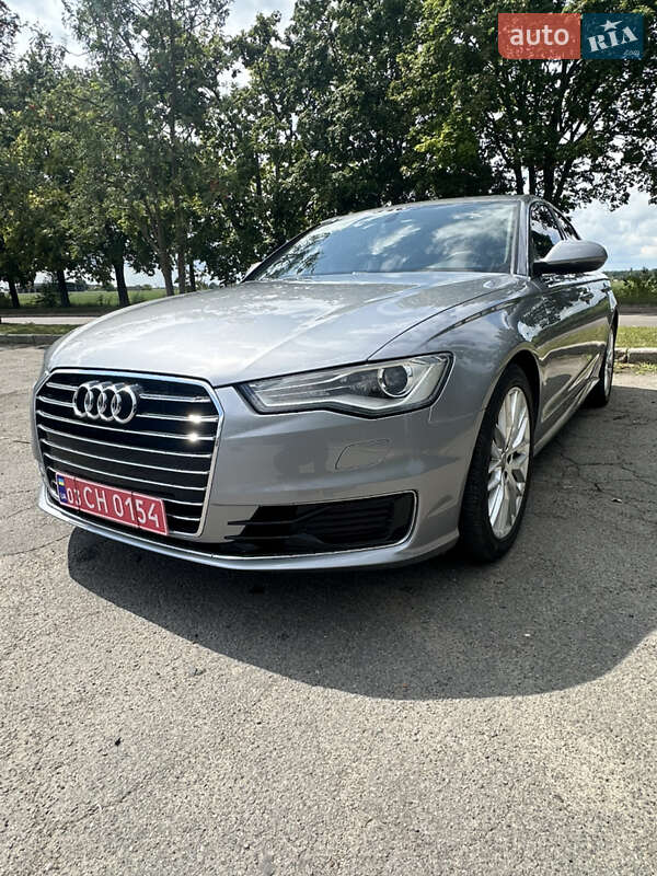 Седан Audi A6 2015 в 