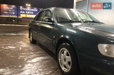 Седан Audi A6 1996 в Киеве