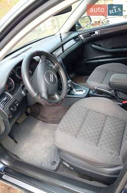 Универсал Audi A6 2004 в 