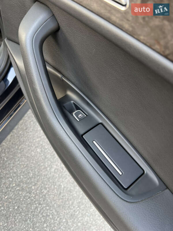 Седан Audi A6 2018 в Киеве
