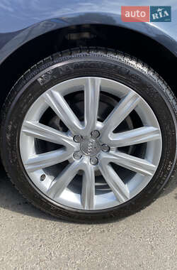 Седан Audi A6 2012 в 