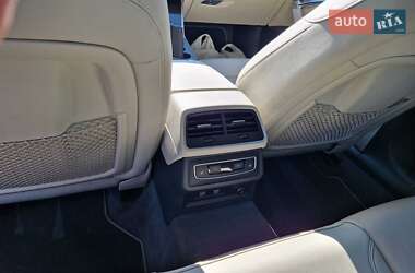 Седан Audi A6 2019 в 