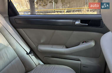 Седан Audi A6 2001 в 