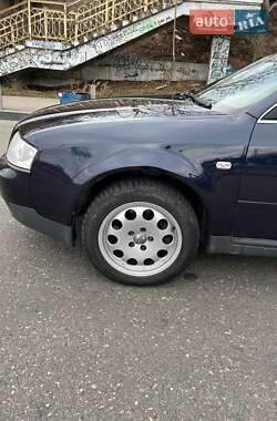 Седан Audi A6 2002 в 