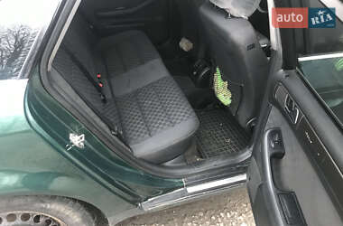 Седан Audi A6 1999 в 