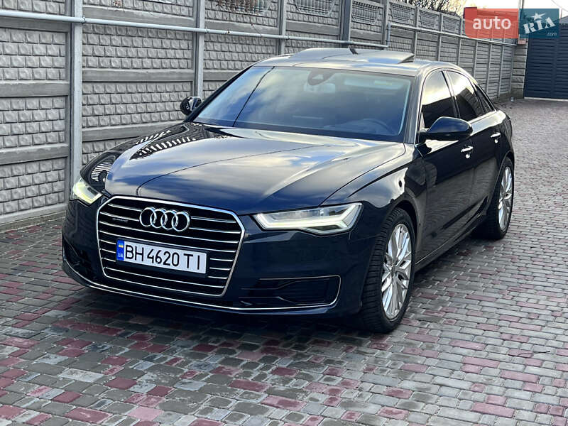Седан Audi A6 2015 в 