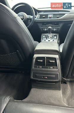 Седан Audi A6 2016 в 