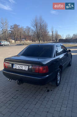 Седан Audi A6 1996 в Червонограде