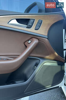 Седан Audi A6 2015 в 