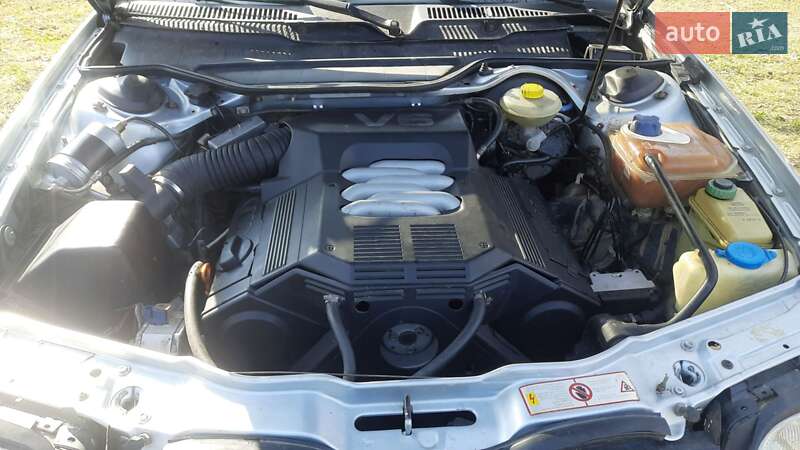 Седан Audi A6 1996 в 