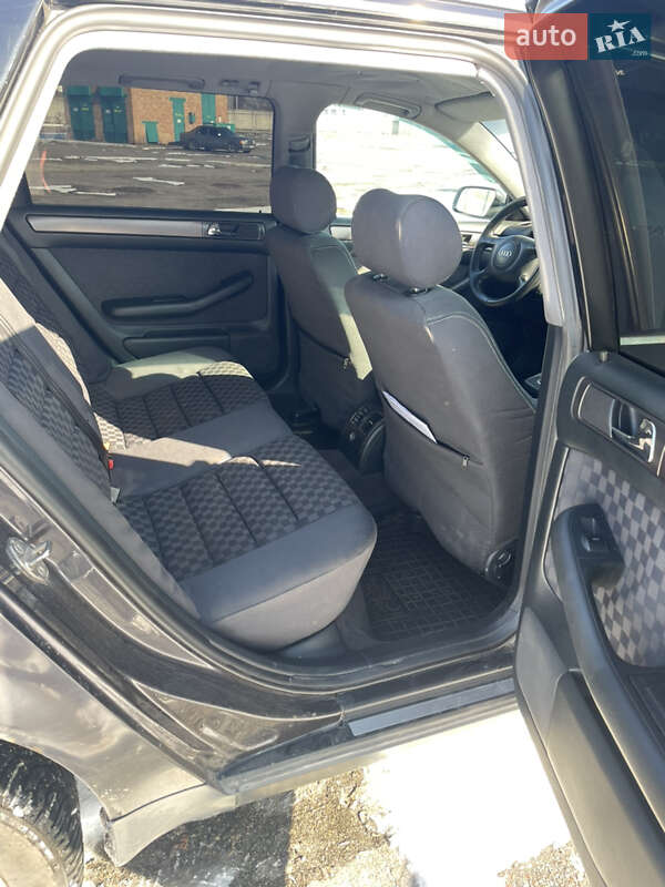 Универсал Audi A6 2000 в Пирятине