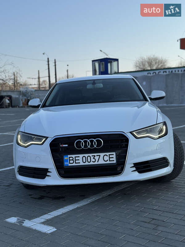 Седан Audi A6 2012 в 