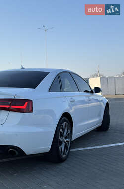 Седан Audi A6 2012 в 