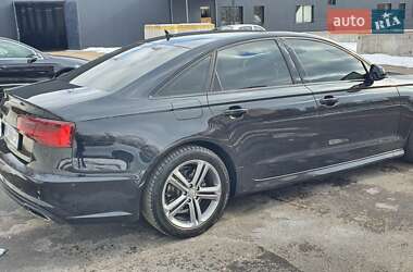 Седан Audi A6 2014 в 