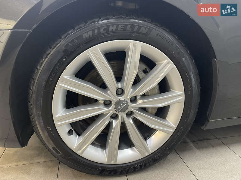 Седан Audi A6 2018 в Киеве