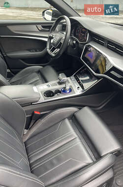 Седан Audi A6 2018 в 