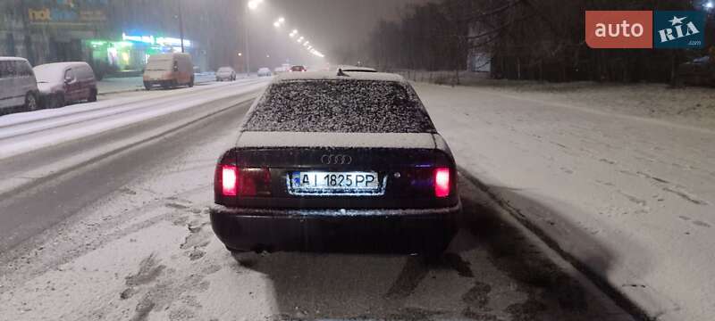 Седан Audi A6 1996 в Києві
