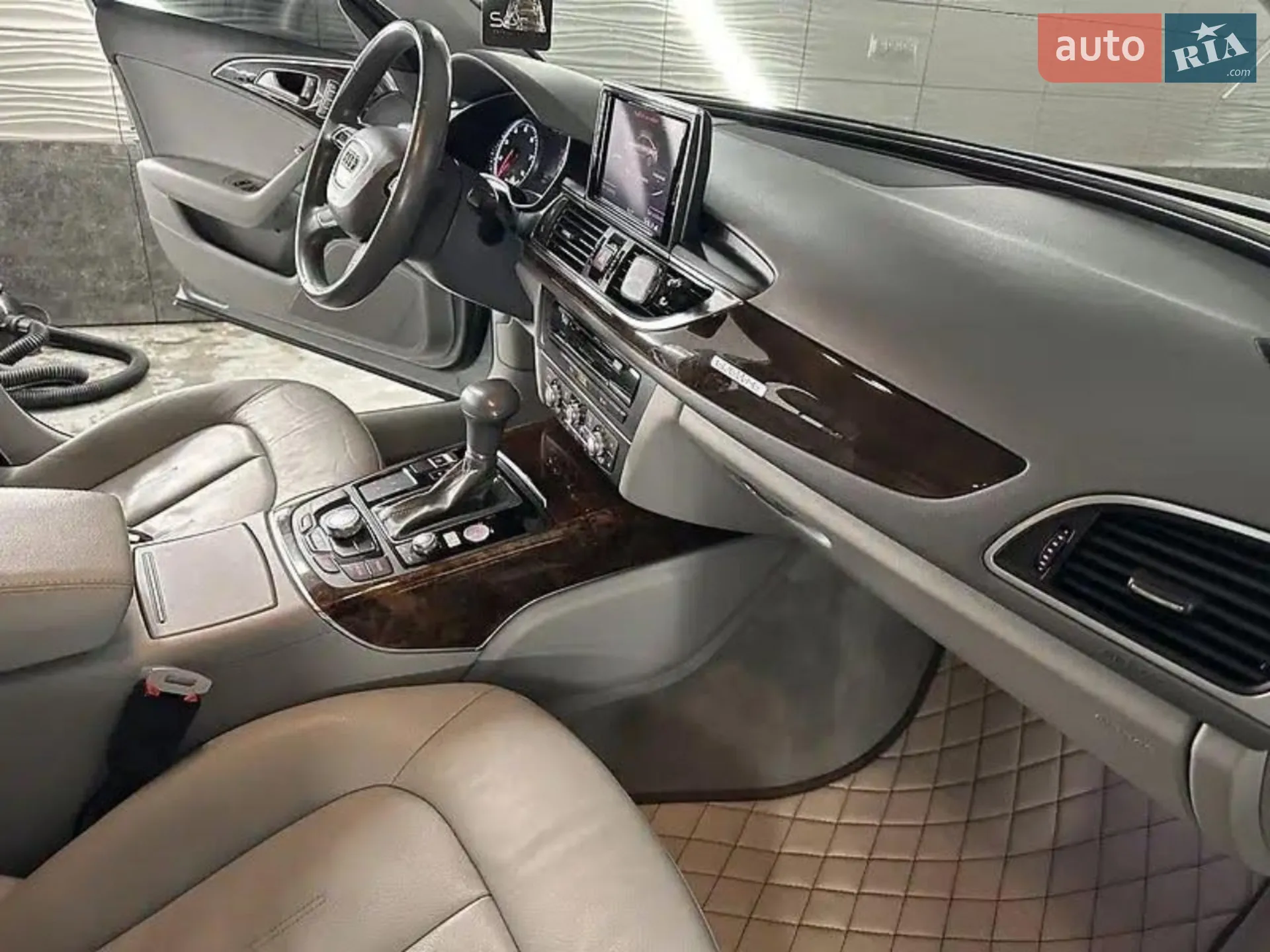 2012 Audi A6 - мініатюра 13