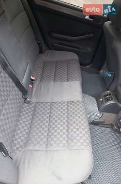 Универсал Audi A6 2002 в 
