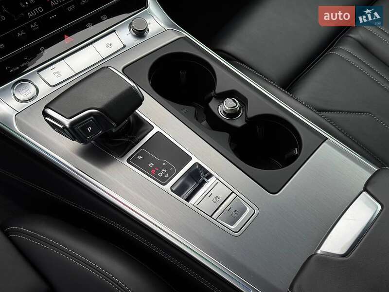 Седан Audi A6 2018 в Луцке