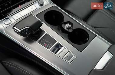 Седан Audi A6 2018 в 