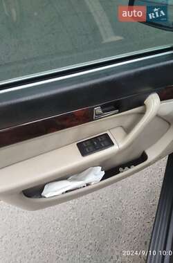 Седан Audi A6 1995 в 