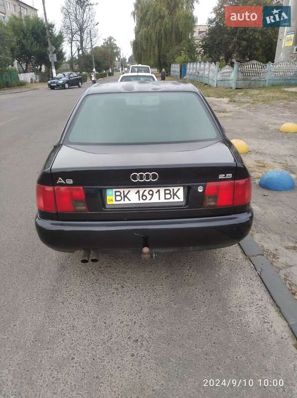 Седан Audi A6 1995 в Заречном