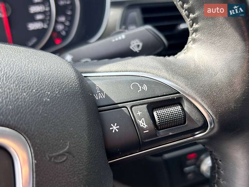 Седан Audi A6 2012 в Одессе