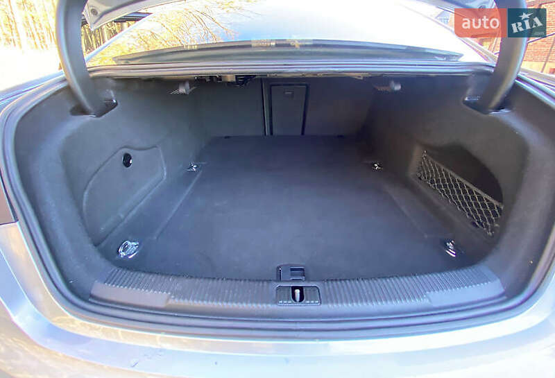 Седан Audi A6 2015 в Львове