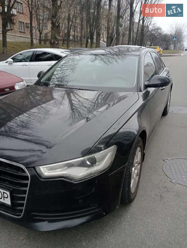 Седан Audi A6 2012 в 