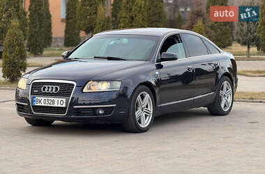 Седан Audi A6 2004 в Вараше