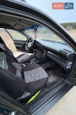 Универсал Audi A6 1996 в 