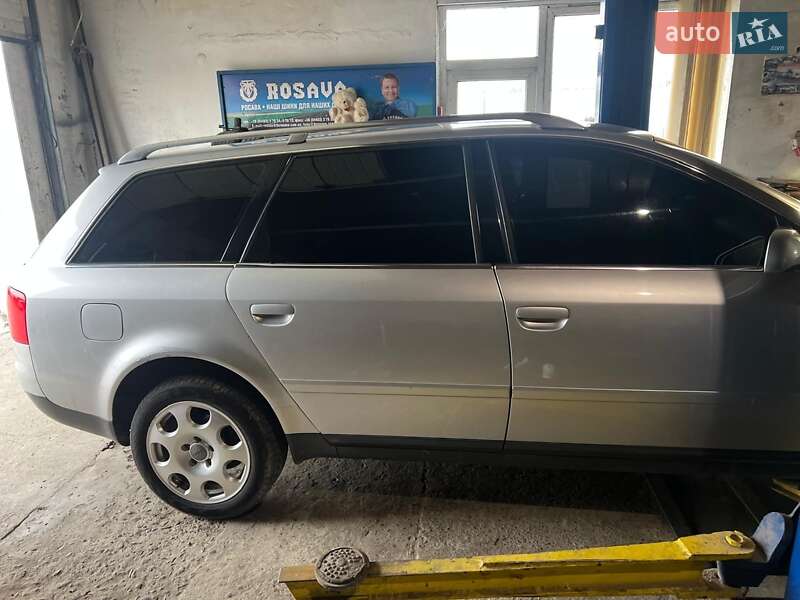Универсал Audi A6 2004 в Вилке