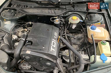 Седан Audi A6 1996 в 
