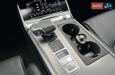 Седан Audi A6 2019 в 