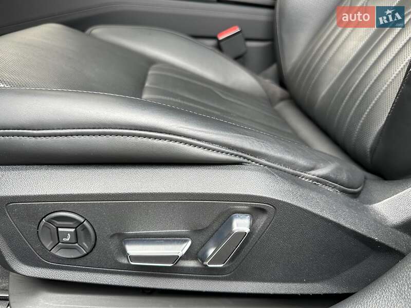 Седан Audi A6 2019 в Виннице