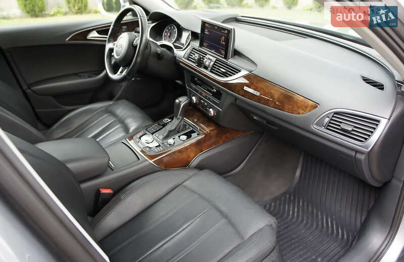 Седан Audi A6 2015 в Чернівцях