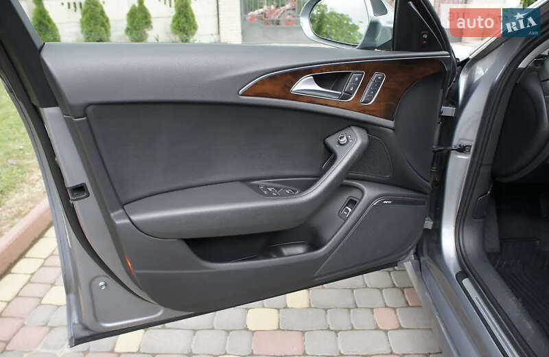 Седан Audi A6 2015 в Чернівцях