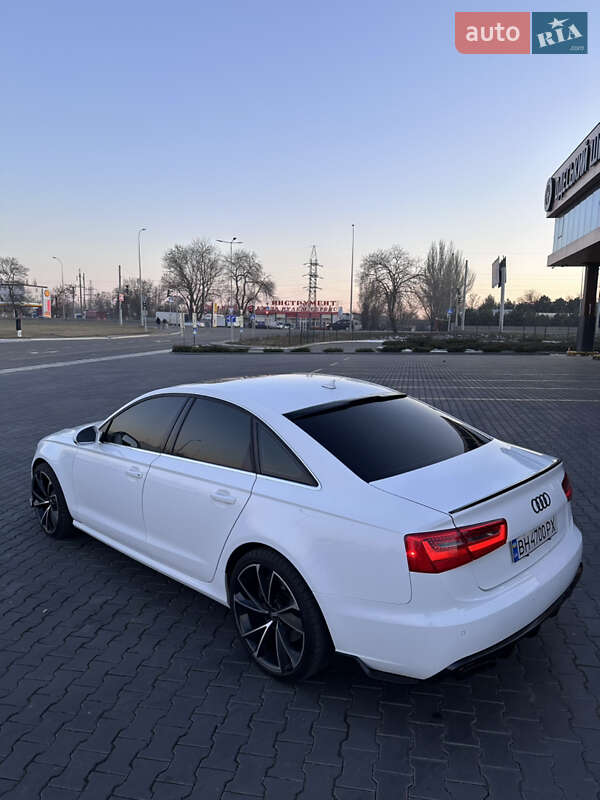 Седан Audi A6 2011 в Киеве