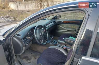 Седан Audi A6 2001 в 
