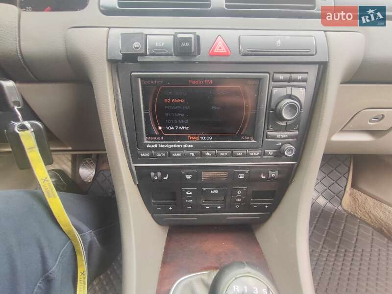 Седан Audi A6 2002 в Миргороді